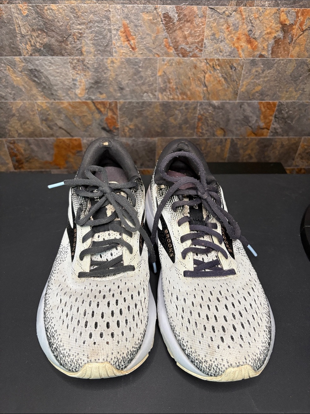 Brooks Ghost 16 - Picture 2 of 5
